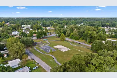 21 W Detroit Blvd, Pensacola, FL 32534 - Photo 12