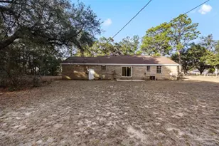 6127 Cherokee Dr, Milton, FL 32570 - Photo 18