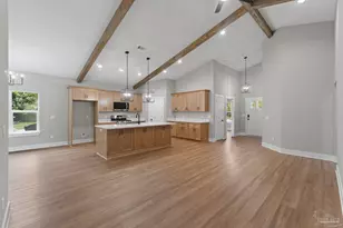 406 Hancock Ln, Pensacola, FL 32503 - Photo 8