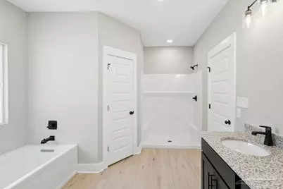 7727 Piper Cir, Milton, FL 32583 - Photo 16
