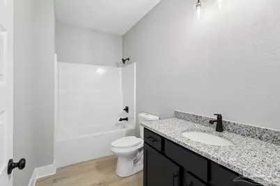 7727 Piper Cir, Milton, FL 32583 - Photo 24