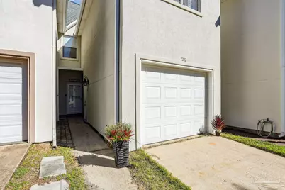 7222 Majestic Blvd, Navarre, FL 32566 - Photo 4