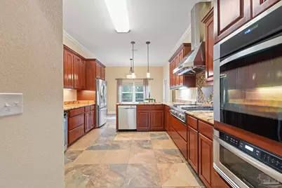 1011 Bucyrus Ln, Cantonment, FL 32533 - Photo 6