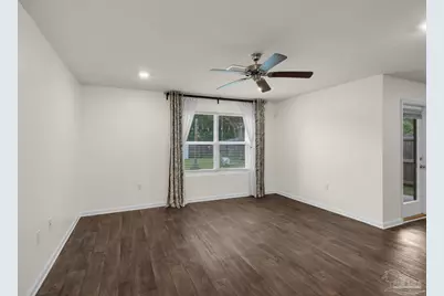 7348 Lakeside Oak Ct, Pensacola, FL 32526 - Photo 14