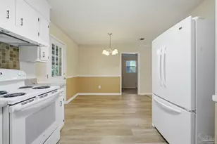 6995 Moore Ave, Pensacola, FL 32526 - Photo 14