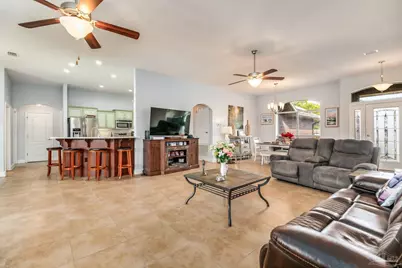 5202 English Oak Dr, Pace, FL 32571 - Photo 4