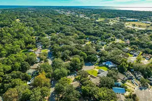 2703 Sanibel Pl, Gulf Breeze, FL 32563 - Photo 12