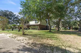 2703 Sanibel Pl, Gulf Breeze, FL 32563 - Photo 14