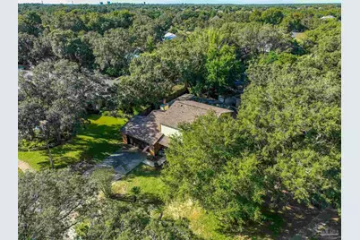 2703 Sanibel Pl, Gulf Breeze, FL 32563 - Photo 4