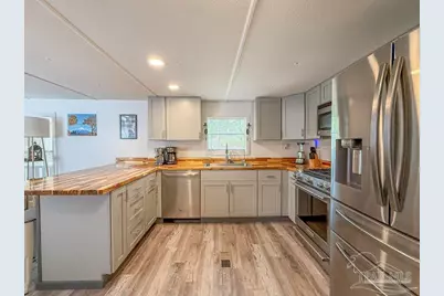 3637 Diamond St, Pace, FL 32571 - Photo 4