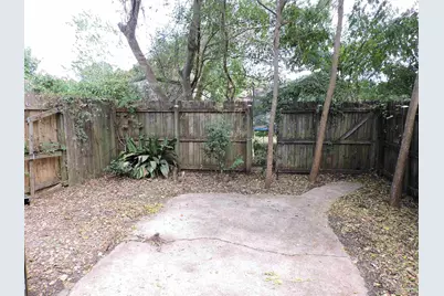 728 N Fairfield Dr, Pensacola, FL 32506 - Photo 12