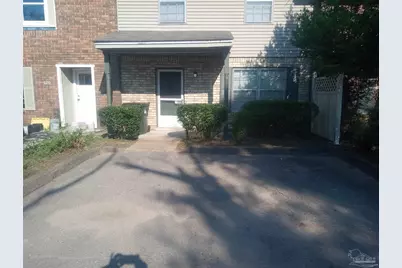 728 N Fairfield Dr, Pensacola, FL 32506 - Photo 1