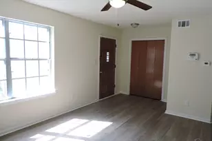 728 N Fairfield Dr, Pensacola, FL 32506 - Photo 2