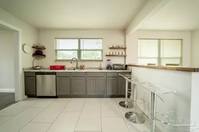 301 N Stillman St, Pensacola, FL 32505 - Photo 20