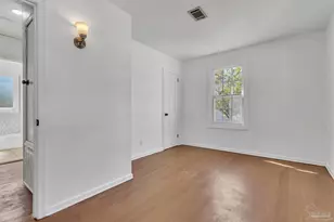 811 W Jordan St, Pensacola, FL 32501 - Photo 12