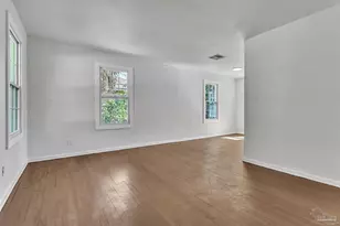 811 W Jordan St, Pensacola, FL 32501 - Photo 4