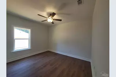 8401 Segura St, Navarre, FL 32566 - Photo 18