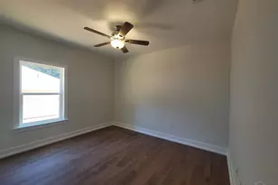 8401 Segura St, Navarre, FL 32566 - Photo 18