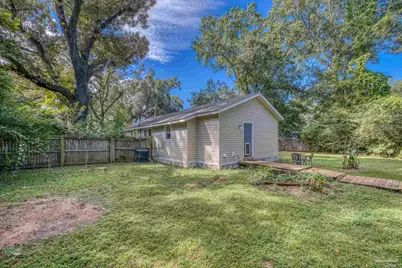 600 W Hannah St, Pensacola, FL 32534 - Photo 20
