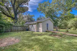 600 W Hannah St, Pensacola, FL 32534 - Photo 20