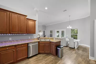 2350 Ash Dr, Navarre, FL 32566 - Photo 32