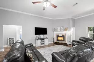 2350 Ash Dr, Navarre, FL 32566 - Photo 12