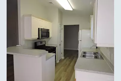 372 Mizzen Ln, Pensacola, FL 32507 - Photo 10