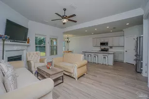 9953 Suwanee Ln, Pensacola, FL 32526 - Photo 6