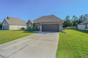 9953 Suwanee Ln, Pensacola, FL 32526 - Photo 2