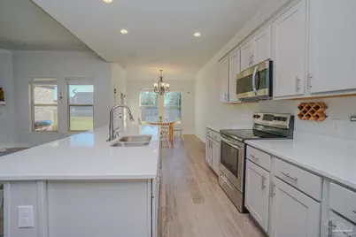 9953 Suwanee Ln, Pensacola, FL 32526 - Photo 8