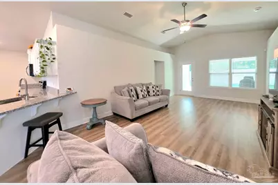 1813 Leigh Loop, Cantonment, FL 32533 - Photo 4