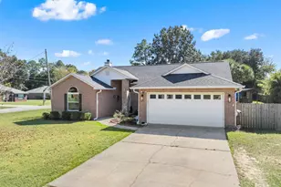 3660 Misty Woods Cir, Pace, FL 32571 - Photo 2