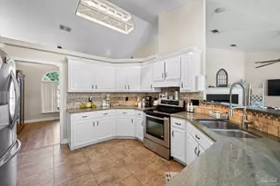 3660 Misty Woods Cir, Pace, FL 32571 - Photo 14