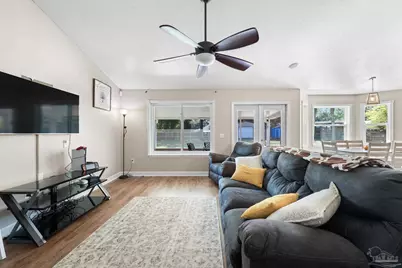 3660 Misty Woods Cir, Pace, FL 32571 - Photo 10