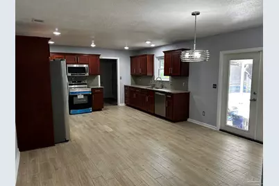 7911 Burstaff Rd, Pensacola, FL 32514 - Photo 4