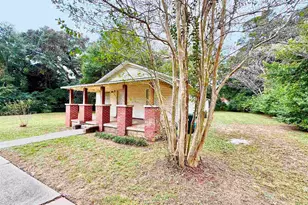 1829 Bainbridge Ave, Pensacola, FL 32507 - Photo 2