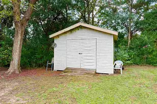 1829 Bainbridge Ave, Pensacola, FL 32507 - Photo 22