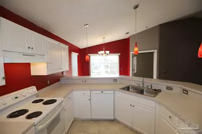 319 Mizzen Ln, Pensacola, FL 32507 - Photo 10