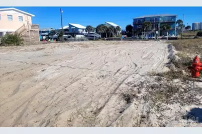 1428 Alabama St, Navarre Beach, FL 32566 - Photo 6