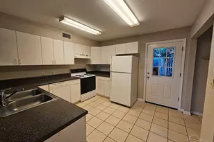 6828 Hunt St, Milton, FL 32570 - Photo 2