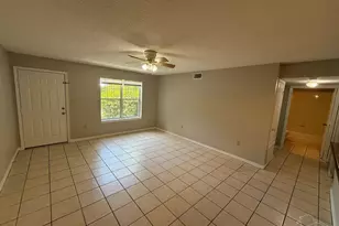 6828 Hunt St, Milton, FL 32570 - Photo 8