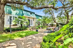 704 Bayshore Dr, Pensacola, FL 32507 - Photo 2