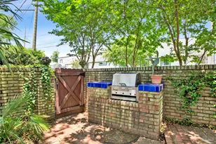 704 Bayshore Dr, Pensacola, FL 32507 - Photo 50