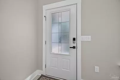 8355 Dudley Ave, Pensacola, FL 32504 - Photo 4