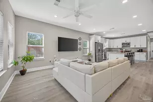 8355 Dudley Ave, Pensacola, FL 32504 - Photo 6