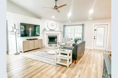 6977 Flintwood St, Navarre, FL 32566 - Photo 4