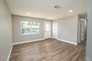 4494 Landes Dr, Pensacola, FL 32505 - Photo 8