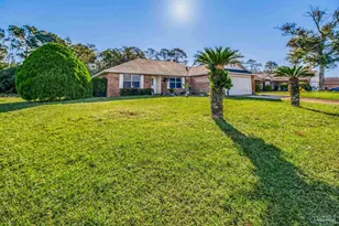 1914 Coral Island Rd, Pensacola, FL 32506 - Photo 2