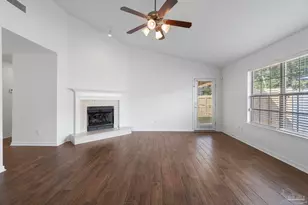 576 Edith Ln, Pensacola, FL 32534 - Photo 10