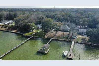 4228 E Sandy Bluff Dr, Gulf Breeze, FL 32563 - Photo 36